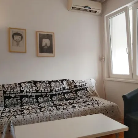 Cozy Near Centar *